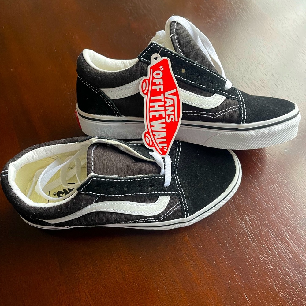 Brand new kids classic old school vans